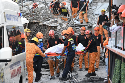 Filipinler'de inşaat halindeki bina çöktü: 1 ölü, 20'den fazla kişi enkaz altında