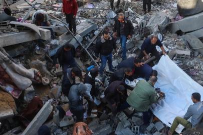 Gazze'de can kaybı 72 bin 938'e yükseldi