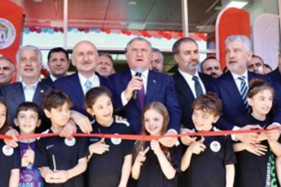 Gençlik ve Spor Bakanı Osman Aşkın Bak: ‘Trabzonspor bir dünya markası'
