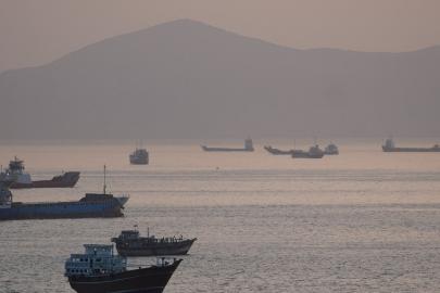 İran, ABD’yi Hürmüz Boğazı’ndan uzak durması konusunda uyardı