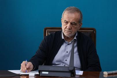 İran Cumhurbaşkanı uluslararası internet erişiminin yeniden açılması emrini verdi