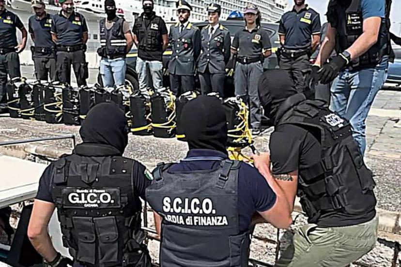 İtalya'da uyuşturucu operasyonu: 1335 kişi yakalandı, 450 kilo uyuşturucu ele geçirildi