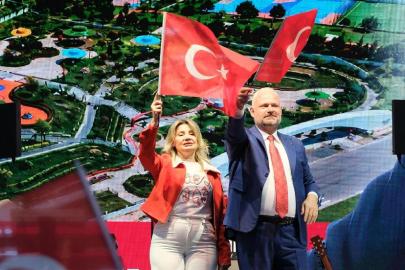 Menemen'de muhteşem gece! On binler buluştu...