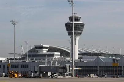 Münih Havalimanı'nda dron alarmı: Pistler kapatıldı, tüm uçuşlar durduruldu