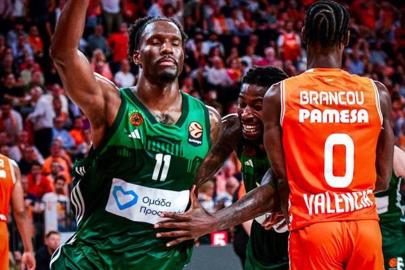 Nigel Hayes-Davis, Fenerbahçe taraftarını kızdırdı!