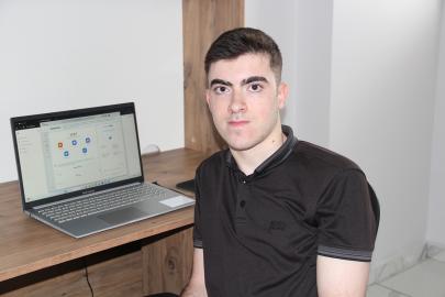 Online eğitim alan bedensel engelli öğrenci Türkiye 60'ıncısı oldu