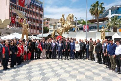 Pehlivan'dan 19 Mayıs mesajı: Gençliğin yanında olmak, geleceğe sahip çıkmaktı