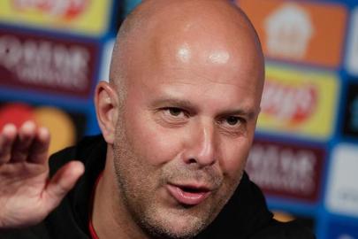 Son dakika! Liverpool, Arne Slot'un görevine son verdi
