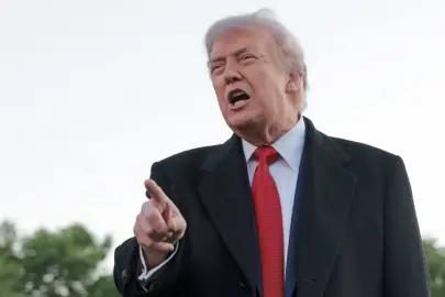Trump, Hürmüz Boğazı'ndaki çatışmanın ardından ABD-İran arasında ateşkesin hâlâ yürürlükte olduğunu söyledi