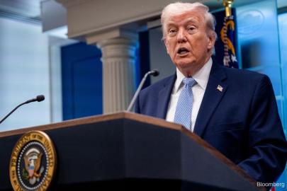 Trump, İran'ın barış planına verdiği yanıtı reddetti; Hürmüz Boğazı'nın kapatılması sürerken petrol fiyatları yükseldi