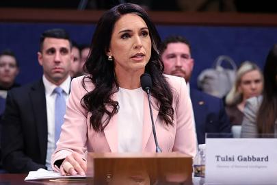 Trump'ın ulusal istihbarat direktörü Tulsi Gabbard görevinden istifa etti