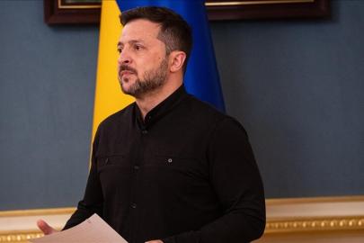 Zelenskiy, dün hava saldırısı düzenlenen Kiev'deki arama kurtarma çalışmalarının sürdüğünü açıkladı