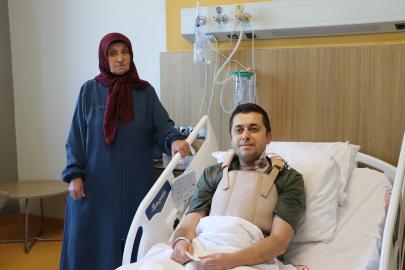 10 saat süren ameliyatla hayata tutundu