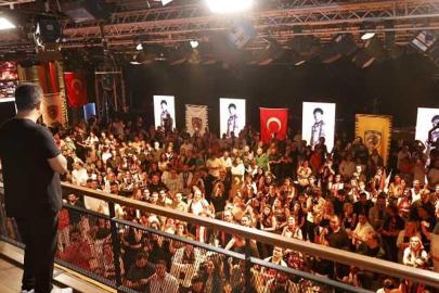 Acun Ilıcalı, Acunmedya ailesiyle Premier Lig başarısını kutladı