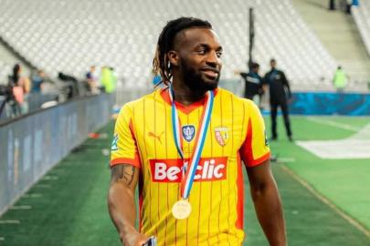 Alan Saint-Maximin'den sürpriz transfer: Sağlık kontrollerinden geçti