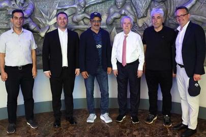 Aziz Yıldırım, Hamdi Ulukaya’yı ağırladı