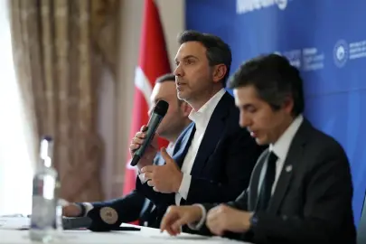 Bakan Bayraktar, Londra’da Sıfır Atık Vakfı Bilgilendirme Toplantısına katıldı