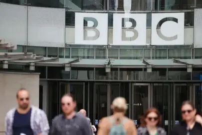 Batının ikiyüzlü medyasında ekonomik kriz! BBC 2000 basın çalışanın işine son verecek