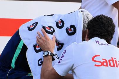 Brezilya'da sakatlık şoku: Yıldız oyuncu gözyaşlarına hakim olamadı