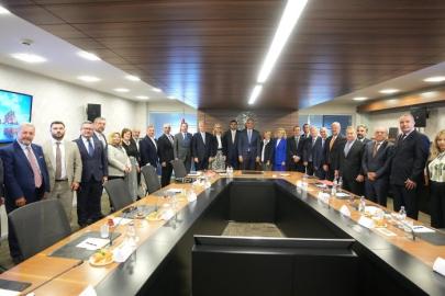 Bursalı Aksoy: “Çeşme Turizm Projesi İzmir'in Geleceğine Yapılan Stratejik Bir Yatırımdır”