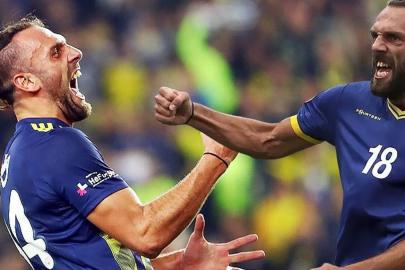 CANLI |Fenerbahçe Vedat Muriqi'yi resmen açıkladı! Kosovalı golcü İstanbul'a geldi...