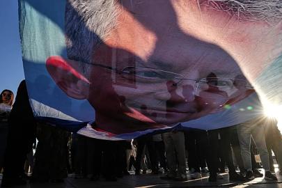 CHP'de grup toplantısı krizi: Yarın Kılıçdaroğlu mu, Özel mi konuşacak?
