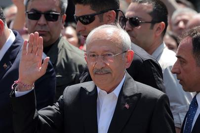 CHP'de Özgür Özel'e yakın 9 vekil için ihraç istemi