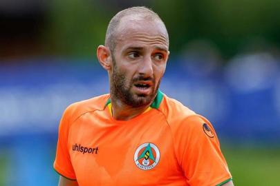 Efecan Karaca, Alanyaspor'a veda etti