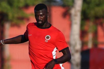 Gençlerbirliği, M'Baye Niang ile yolları ayırdı