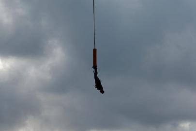 Güvenlik halatsız bungee jumping yaptırılan Brezilyalı kadın hayatını kaybetti