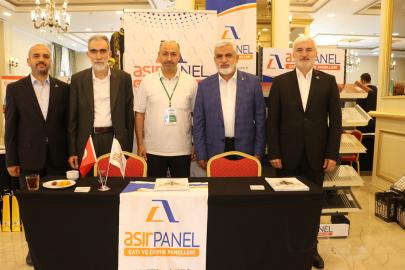 HAKSİAD Genel Başkanı Turgut, sektör temsilcilerinin tanıtım stantlarını ziyaret etti