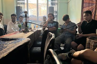 İran’ın Dünya Kupası maçında Los Angeles’ta protesto ve destek gösterileri