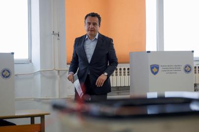 Kosova'da erken seçimi Başbakan Kurti’nin partisi kazandı