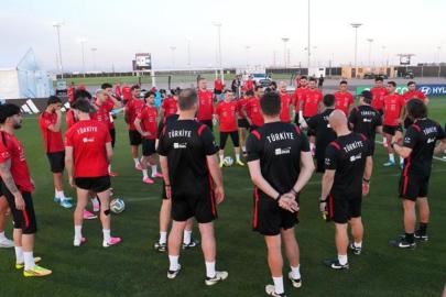 Milliler Paraguay'a bileniyor
