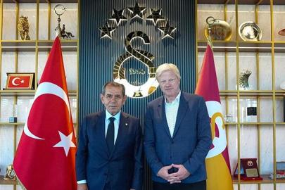 Oliver Kahn'dan Galatasaray Başkanı Dursun Özbek'e ziyaret