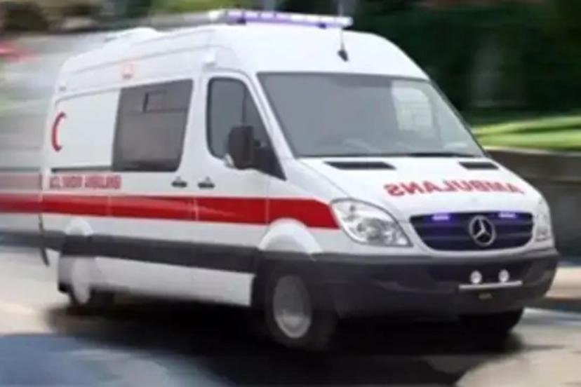 Tekirdağ'da minibüs ile otomobilin çarpıştı: 1 ölü, 2 yaralı