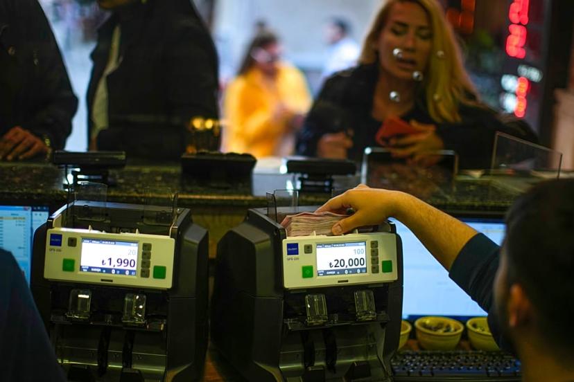 Van'da bir kişinin hesabına 1 trilyon lira yattı: Dünyanın en zenginlerinden biri oldu