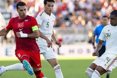 Zeki Çelik imzayı atıyor! Transferde son dakika, Fabrizio Romano duyurdu