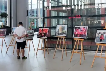 15 Temmuz'un unutulmayan kareleri İstanbul ve Sabiha Gökçen havalimanlarında sergilendi