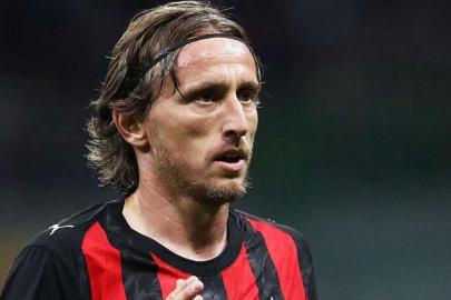 41 kere maşallah! Luka Modric Milan'la sözleşme uzattı