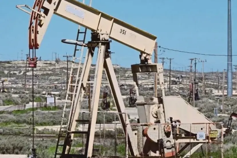 ABD İran'a mühlet vererek duyurdu: Petrolün satışına geçici olarak izin veren lisans iptal edildi