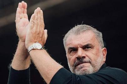 Al Nassr, teknik direktörlük görevine Ange Postecoglou'nun getirildiğini açıkladı.