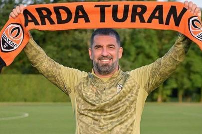 Arda Turan'dan dikkat çeken açıklamalar! 'Oyuncularım benim kardeşlerim gibi'
