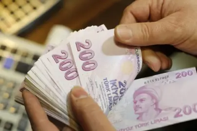 Bakan Göktaş duyurdu: Yaşlı ve engelli aylıkları hesaplara yatmaya başladı
