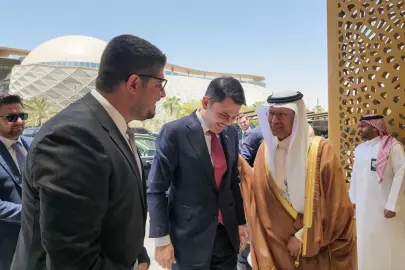 Bakan Kurum'dan Riyad'da kritik enerji diplomasisi! COP31 ve '35'e 35' hedefi masaya yatırıldı