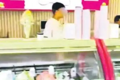 Bir top dondurmayı 400 liraya satan işletmeye ceza