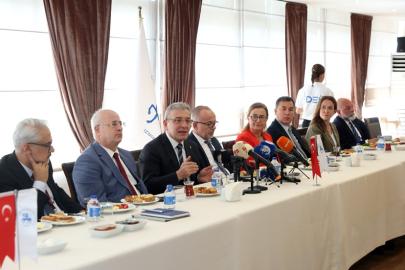 DEÜ'de Basın Buluşması: Rektör Bayram Yılmaz İki Yeni Programı Tanıttı