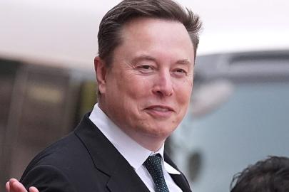 Elon Musk’un X’i ‘süper uygulama’ hedefiyle bankacılık hizmeti başlattı
