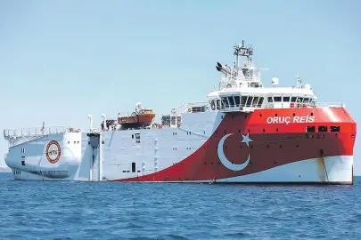 Enerji filosu Pakistan yolcusu: Rotayı Hint Okyanusu'na kırdı