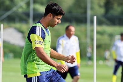 Fenerbahçe, günü çift antrenmanla tamamladı